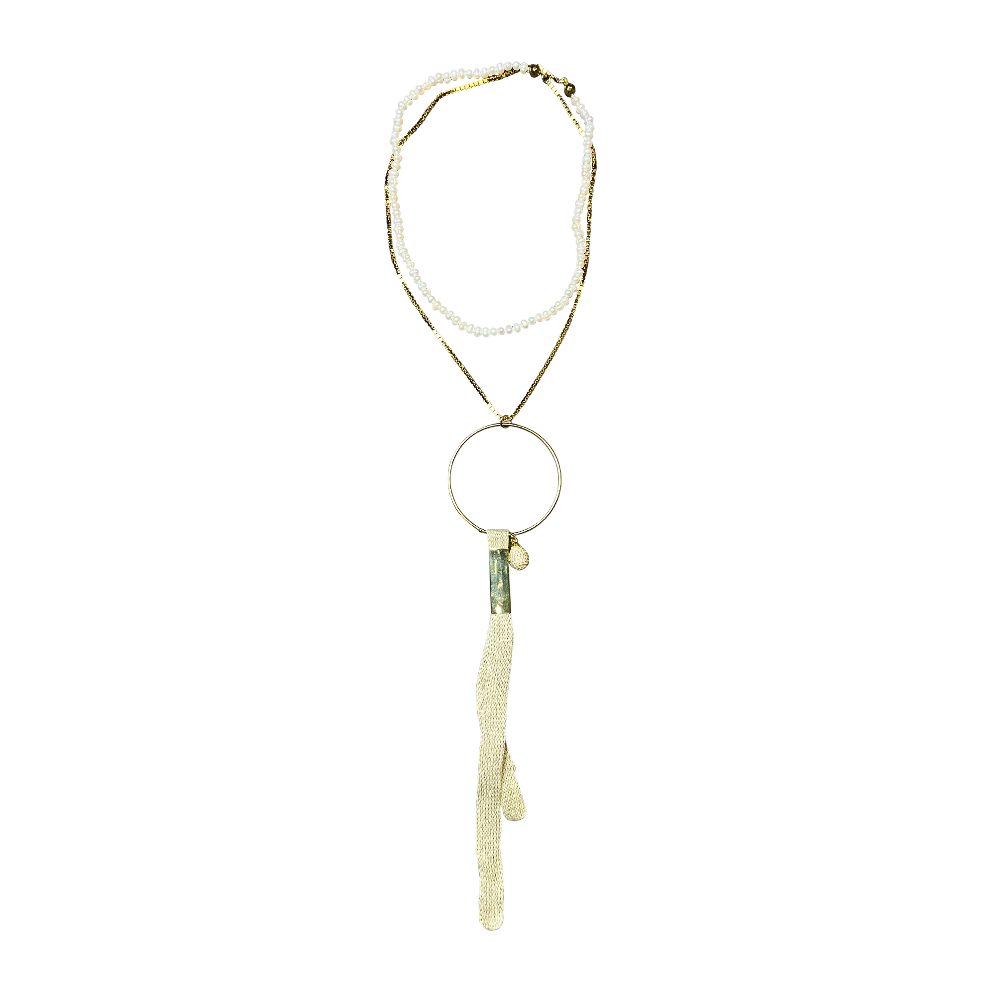 Collana multifilo con cerchio e perle